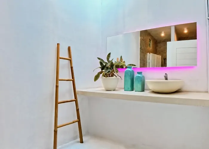 Hostal My Capsule Canggu