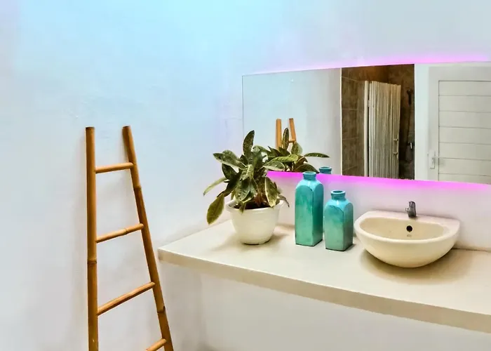 Hostal My Capsule *