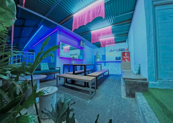 Hostal My Capsule *
